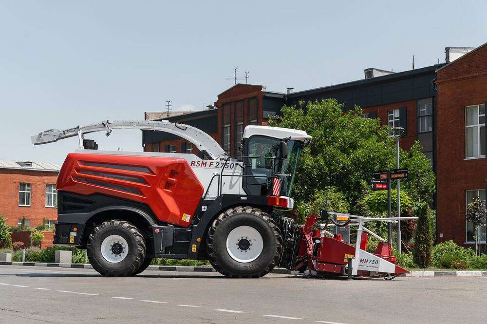 F 2750:Новый лидер кормозаготовки F 2750:Новый лидер кормозаготовки